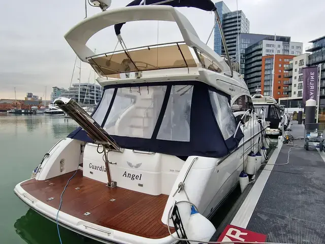 Princess 42 Flybridge