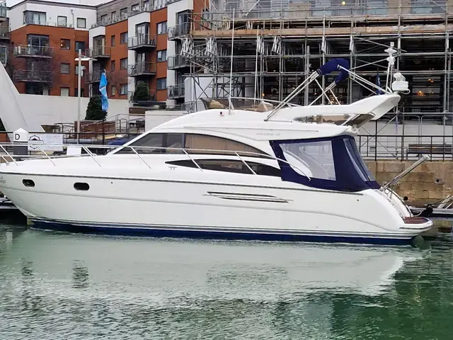 Princess 42 Flybridge