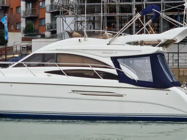 Princess 42 Flybridge