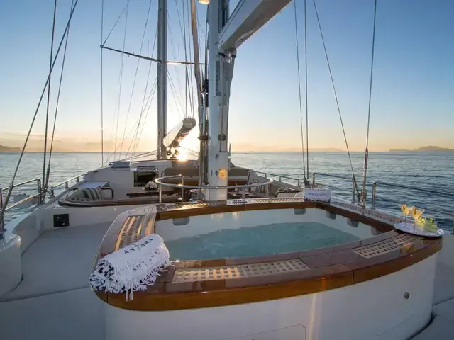 Perini Navi 46m