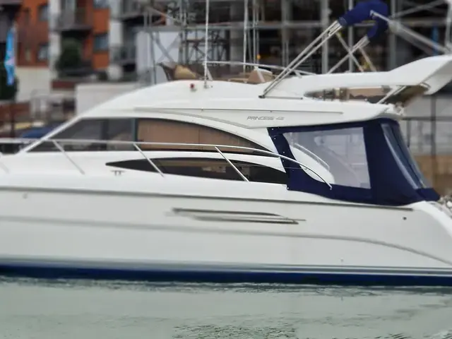 Princess 42 Flybridge