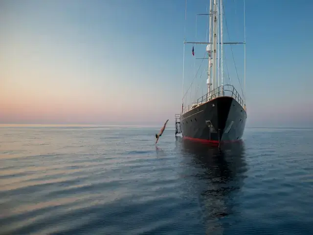 Perini Navi 46m