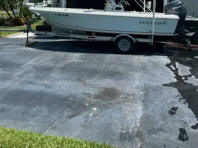 Sailfish 1900 BB Bay Boat