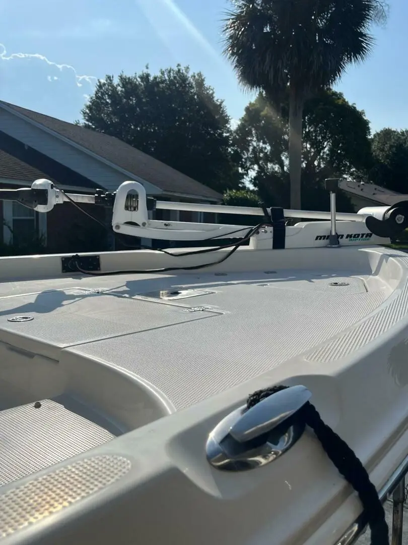 2009 Sailfish 1900 bb bay boat