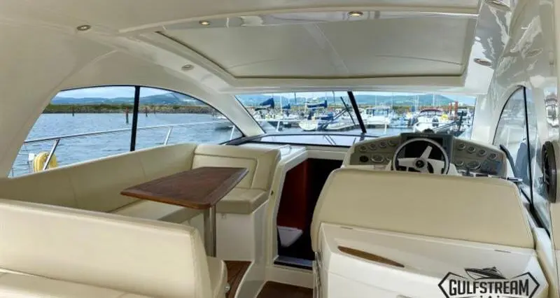 2009 Prestige 38s