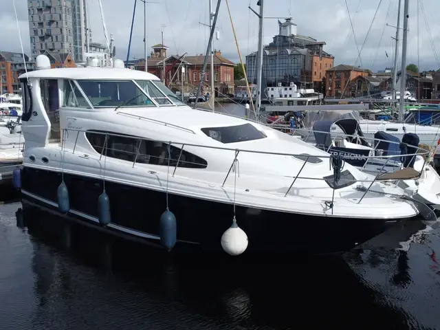 Sea Ray 390