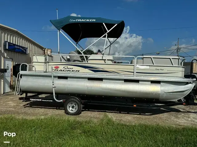 Sun Tracker Party Barge for sale in United States of America for $20,750
