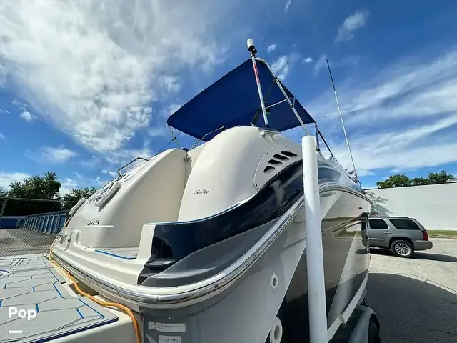 Sea Ray 245 Weekender