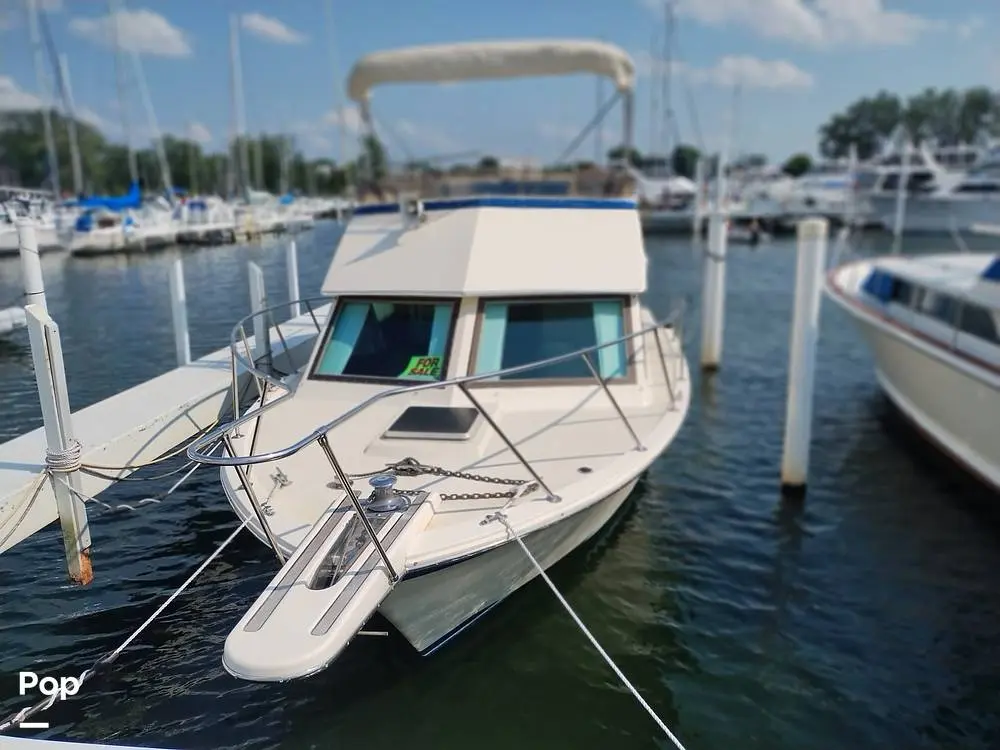 1983 Hatteras 32 flybridge sportfish