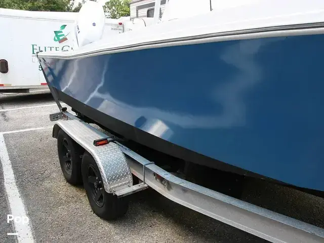 Mako 231 Center Console