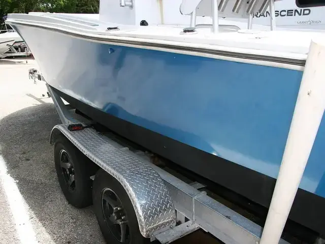 Mako 231 Center Console