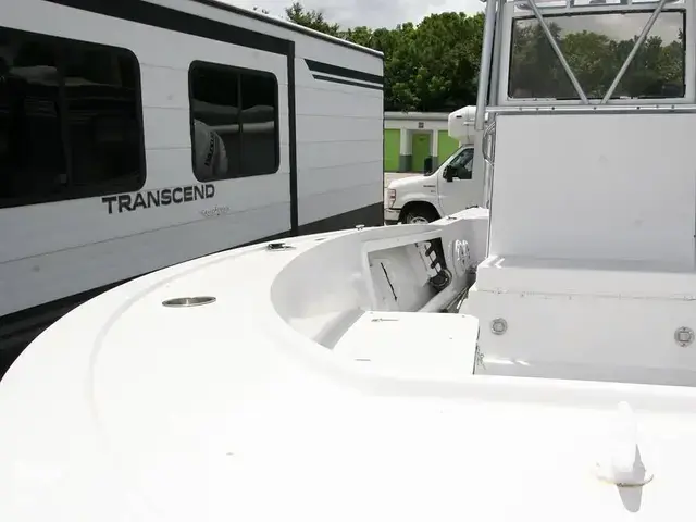 Mako 231 Center Console