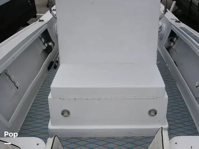 Mako 231 Center Console