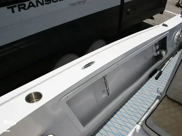 Mako 231 Center Console