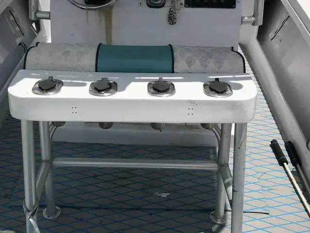 Mako 231 Center Console