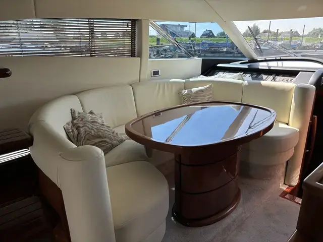 Fairline Squadron 58