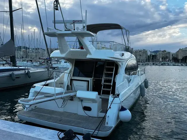 Ferretti Yachts 470