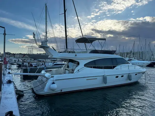 Ferretti Yachts 470