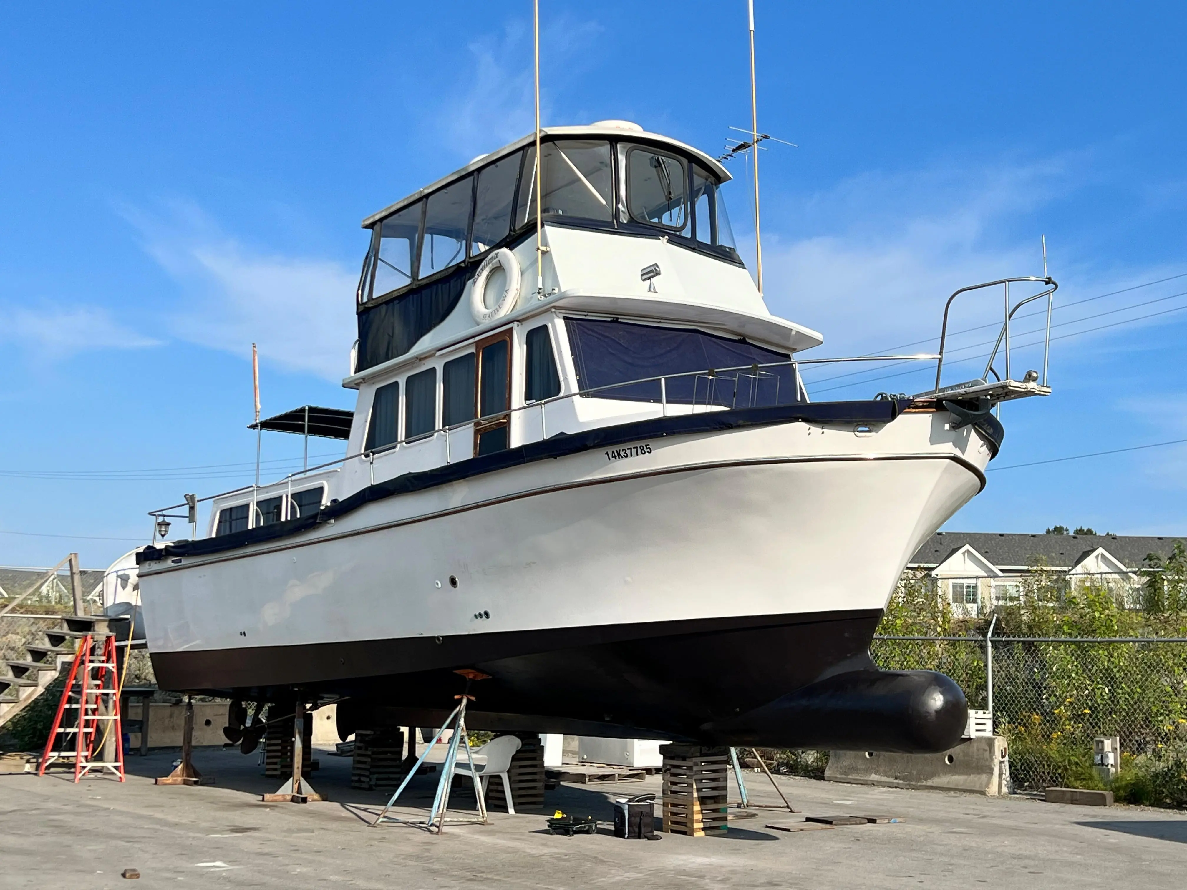 1976 Californian 38 motor yacht