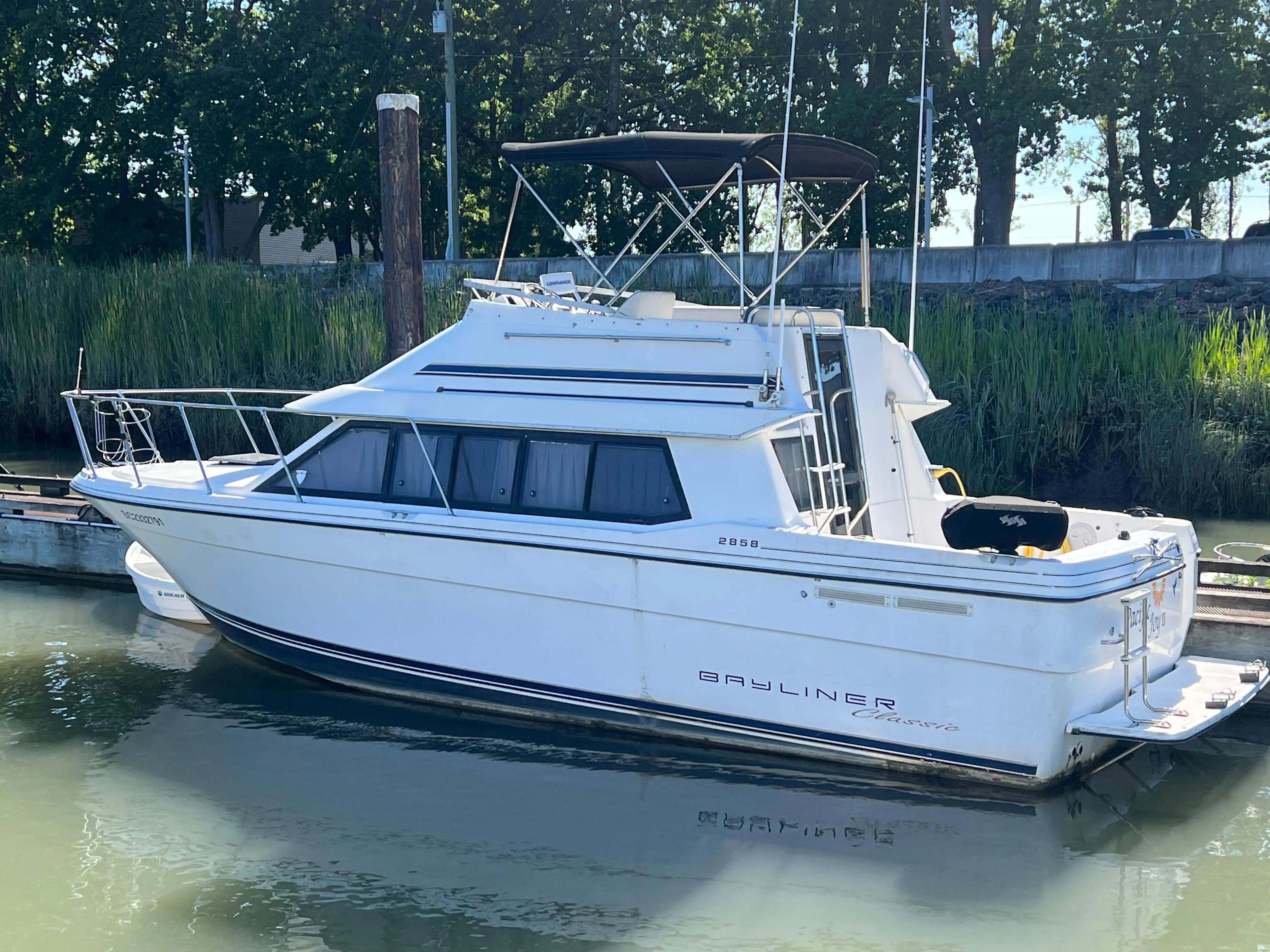 1995 Bayliner 2858