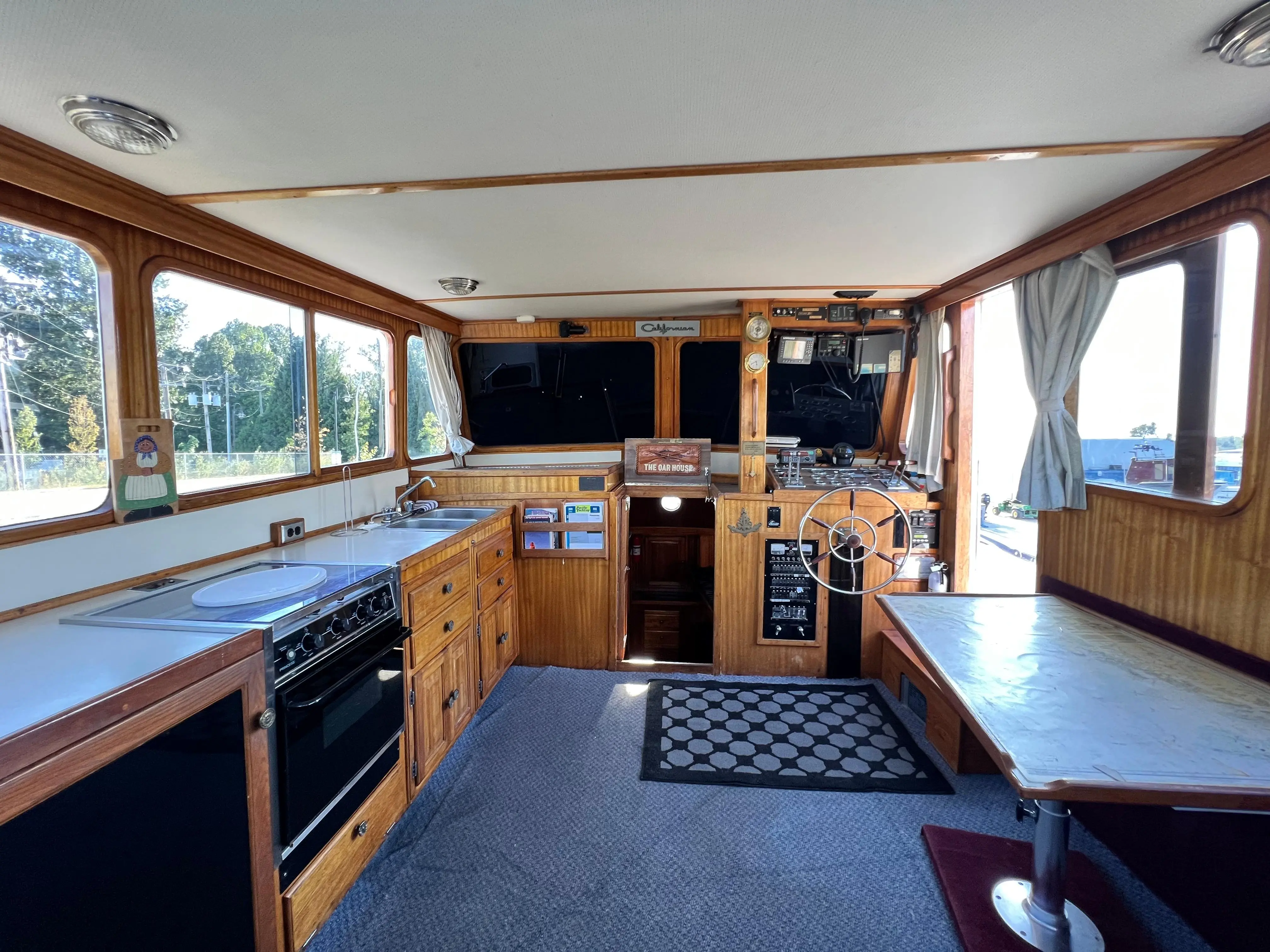 1976 Californian 38 motor yacht