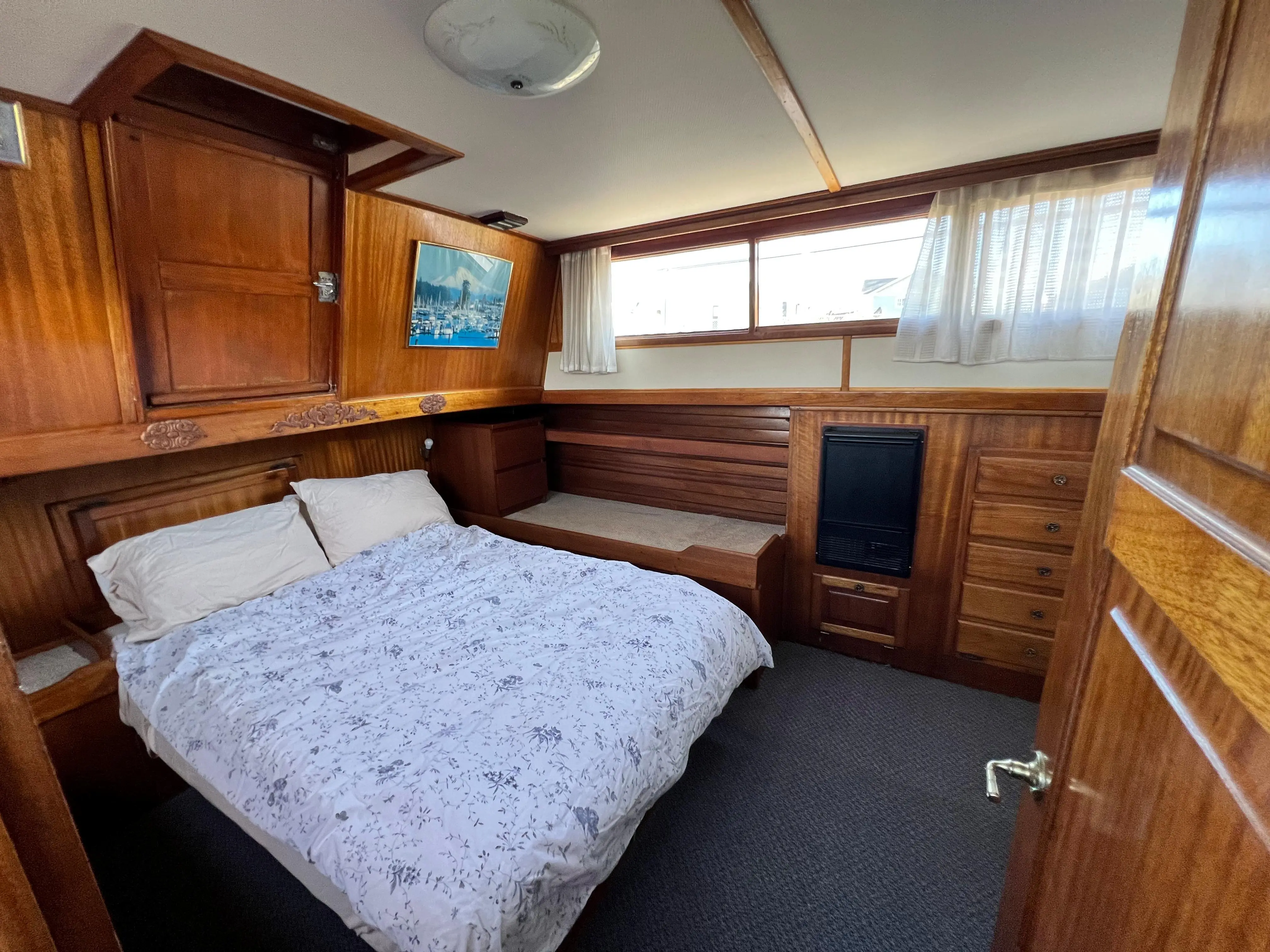 1976 Californian 38 motor yacht