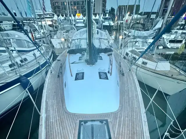 Hallberg-Rassy 44