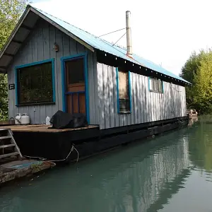 1999 Custom Houseboat