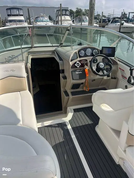 2008 Sea Ray sundancer 260