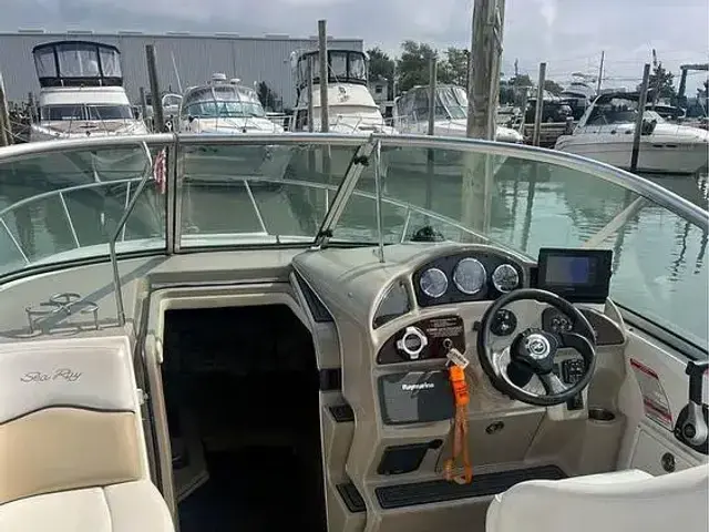 Sea Ray Sundancer 260