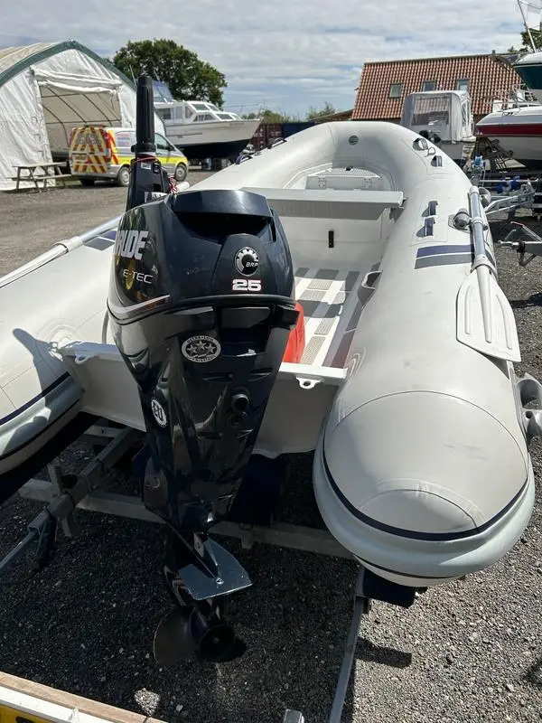 2016 Evinrude classic 340 rib boat