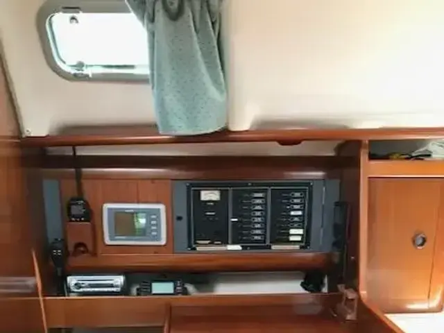 Beneteau Oceanis 351