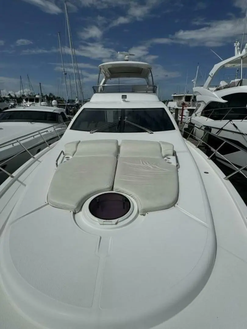 2013 Azimut 64 fly