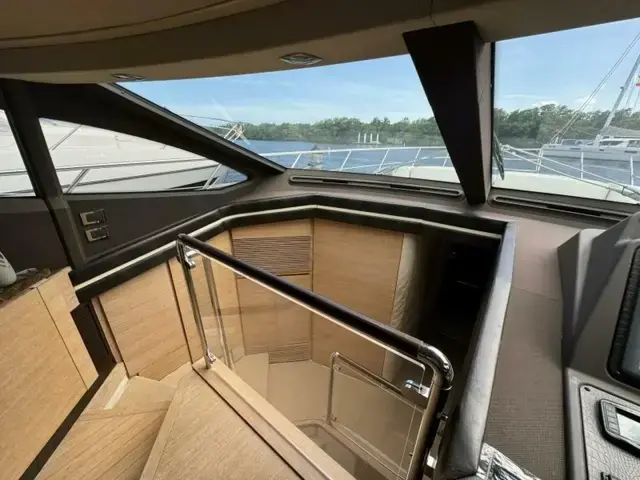 Azimut 64 Fly