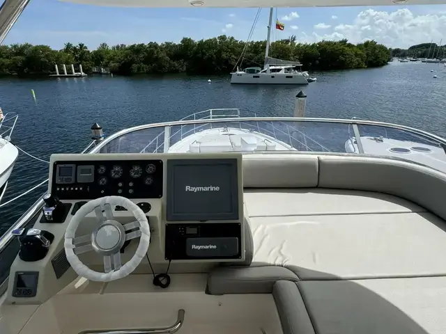 Azimut 64 Fly