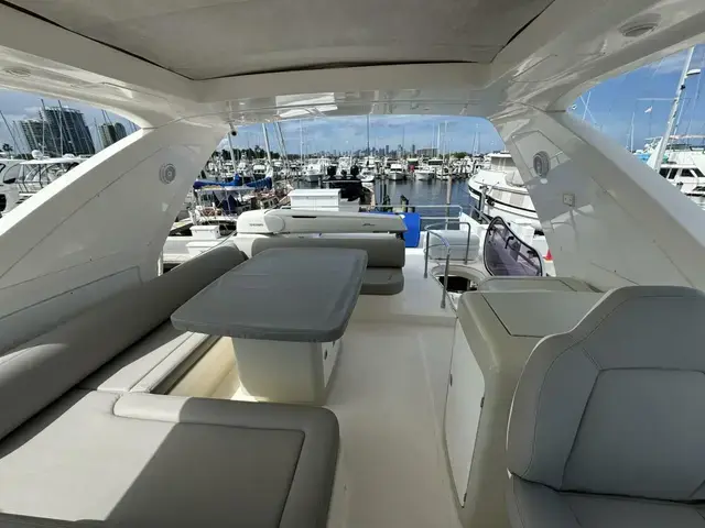 Azimut 64 Fly