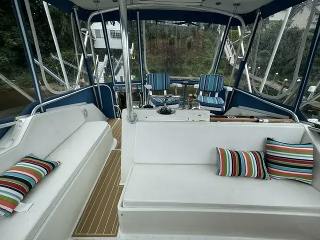 Hatteras 46 Convertible