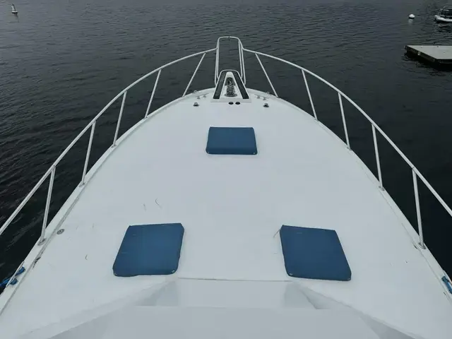 Hatteras 46 Convertible