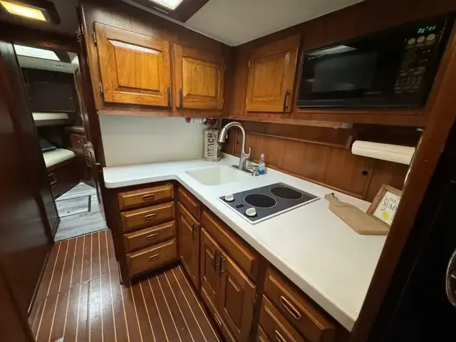 Hatteras 46 Convertible