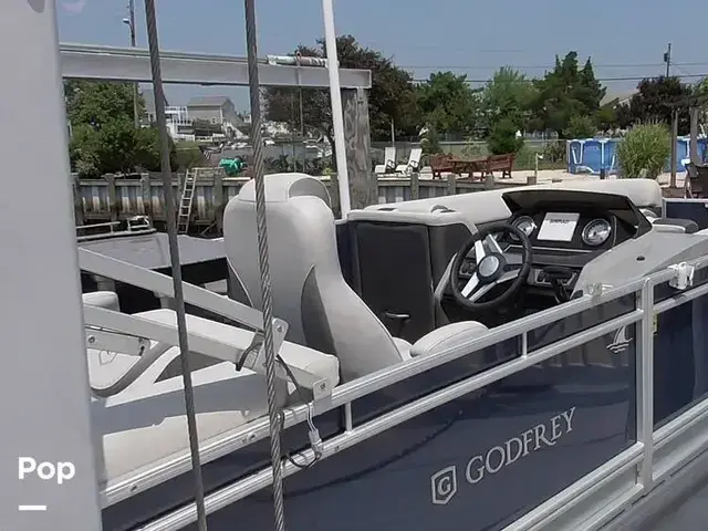 Godfrey Pontoon Monaco 255MT