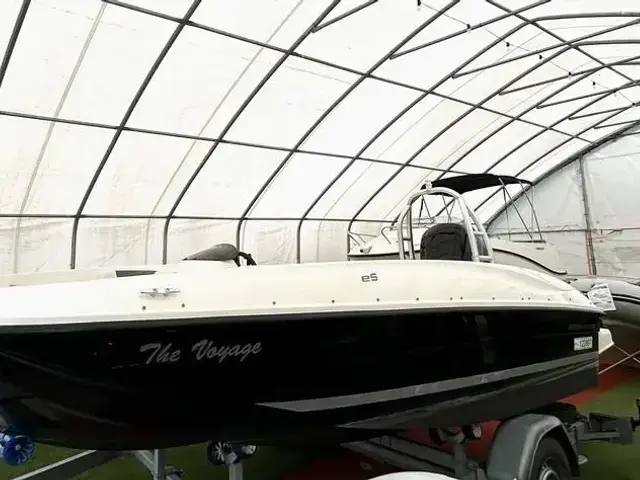 Bayliner E5 Open Boat - Day Cruiser