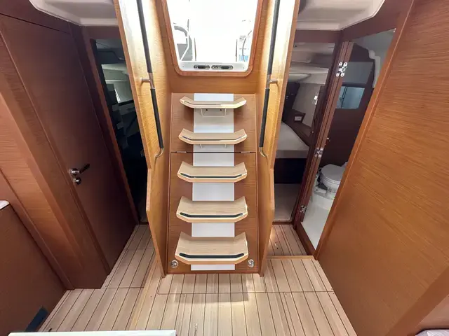 Jeanneau Yachts 51