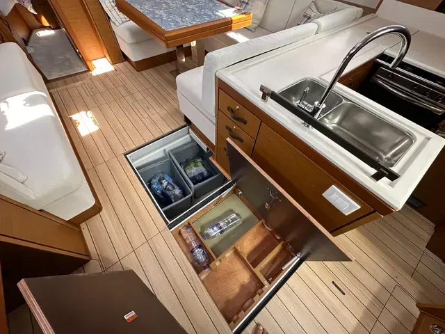 Jeanneau Yachts 51