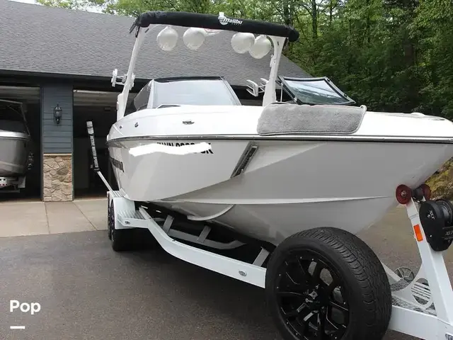 Malibu Wakesetter 25 Lsv