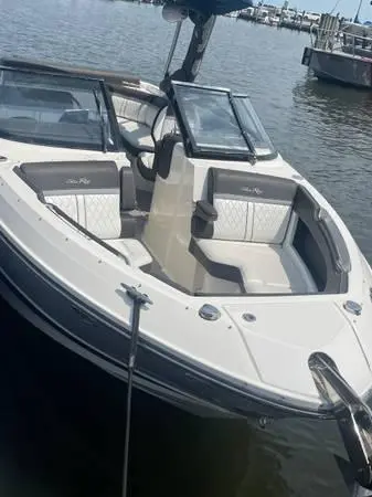 2017 Sea Ray 280 slx