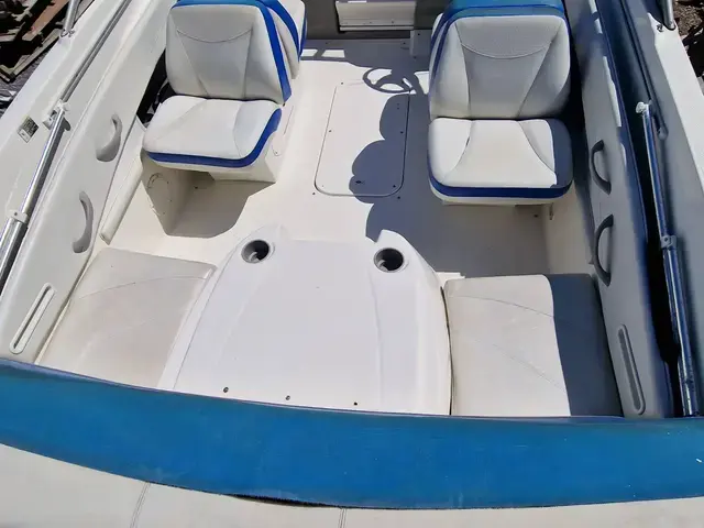 Bayliner 212 Cuddy