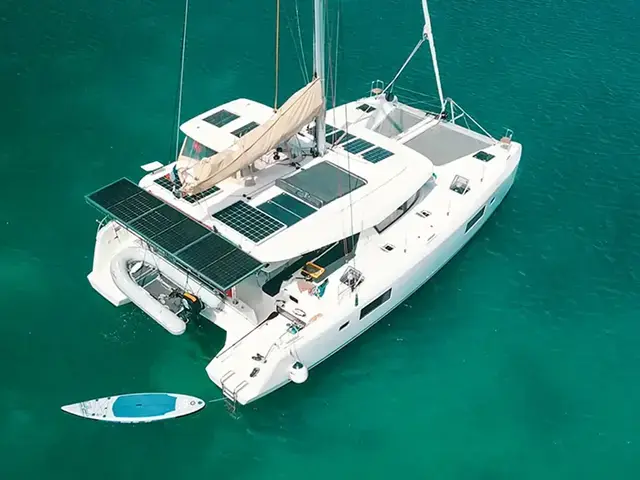 Lagoon 42