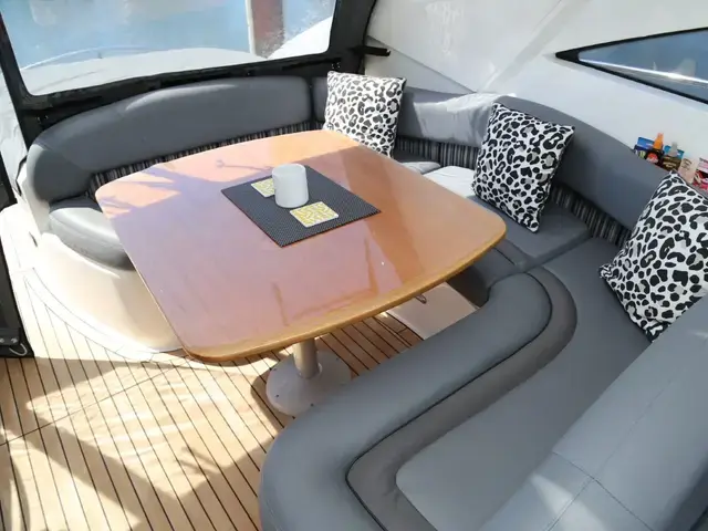 Fairline Targa 52