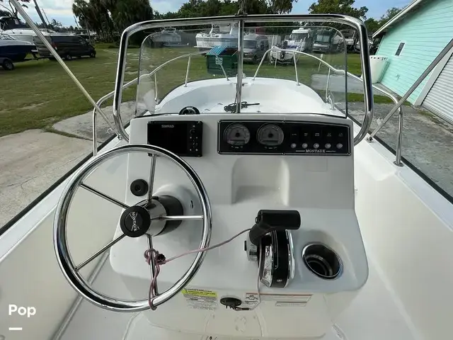 Boston Whaler 170 Montauk