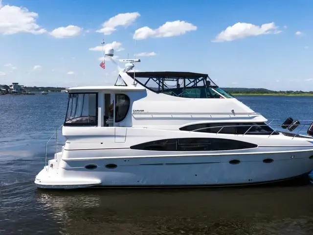 Carver 466 Motor Yacht